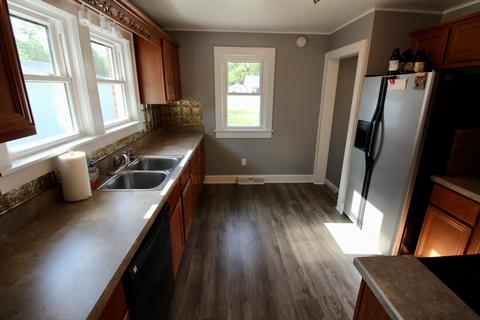 740 E State St, Princeton, IN 47670 photo 9