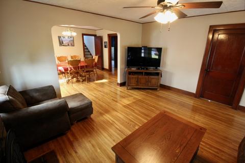 740 E State St, Princeton, IN 47670 photo 4