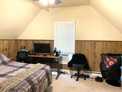407 E North St, Bourbon, IN 46504 photo 13