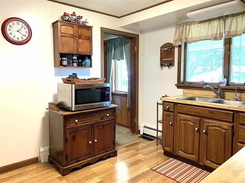 407 E North St, Bourbon, IN 46504 photo 10