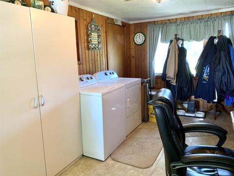 407 E North St, Bourbon, IN 46504 photo 12