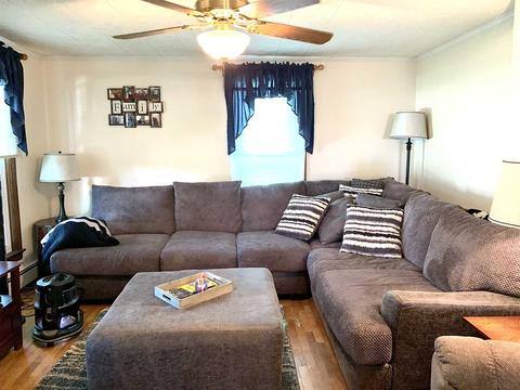 407 E North St, Bourbon, IN 46504 photo 4