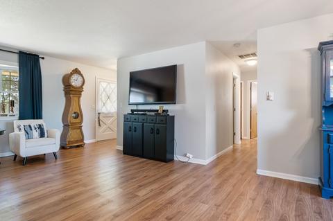 605 E Pickwick Dr, Syracuse, IN 46567 photo 13