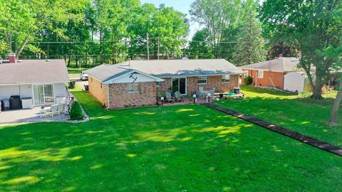 605 E Pickwick Dr, Syracuse, IN 46567 photo 25
