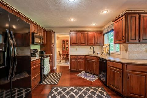 2221 E Autumn Dr, Bloomington, IN 47401 photo 8
