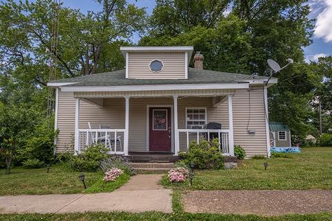 201 E Main St, Allendale, IL 62410 photo 2