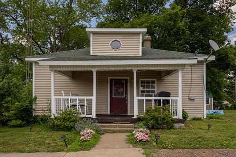201 E Main St, Allendale, IL 62410 photo 1