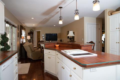 1310 Cobblestone Rd, Jasper, IN 47546 photo 5