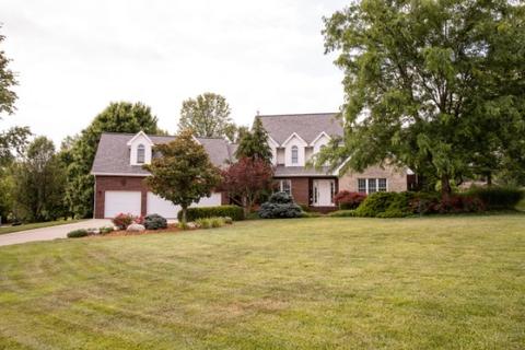 1310 Cobblestone Rd, Jasper, IN 47546 photo 2
