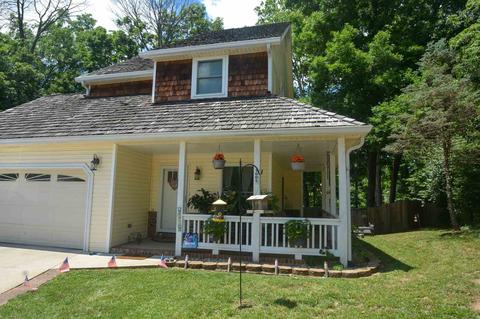 1605 E Durham Ct, Bloomington, IN 47401 photo 2