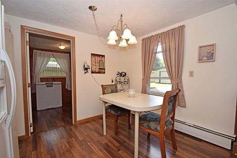 405 John St, Nappanee, IN 46550 photo 3