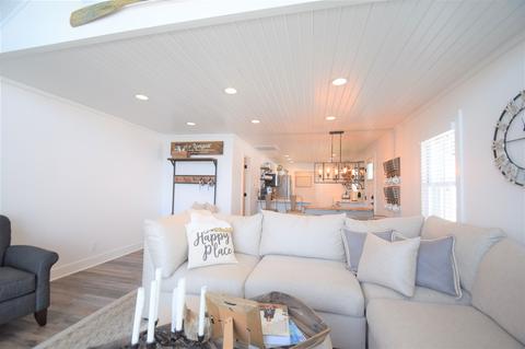9078 E Hatchery Rd, Syracuse, IN 46567 photo 14