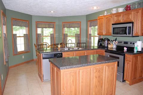 1076 E Abrams Rd, Bloomfield, IN 47424 photo 3