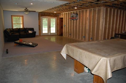 1076 E Abrams Rd, Bloomfield, IN 47424 photo 16