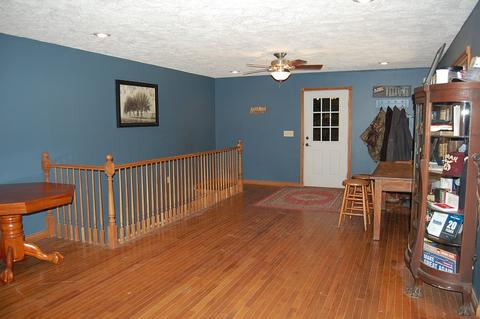 1076 E Abrams Rd, Bloomfield, IN 47424 photo 8