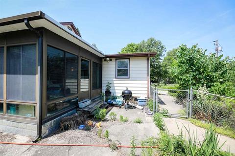 9730 Auburn Rd, Fort Wayne, IN 46825 photo 5