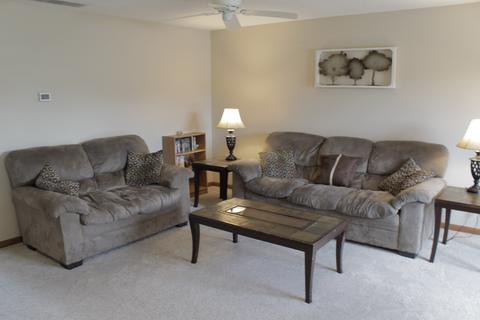 305 Rathert Ct, Auburn, IN 46706 photo 3