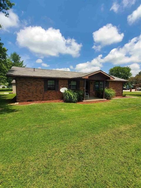 12 N Roberts Dr, Bicknell, IN 47512 photo 1
