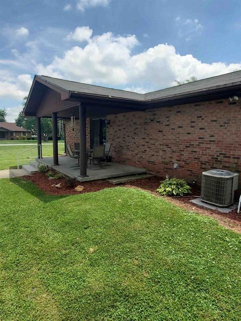 12 N Roberts Dr, Bicknell, IN 47512 photo 2