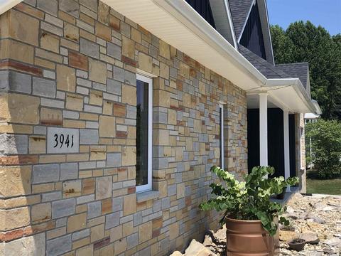 3941 E Larry Wayne Dr, Bloomington, IN 47401 photo 2