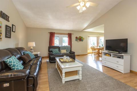 30724 Springfield Ct, Granger, IN 46530 photo 5