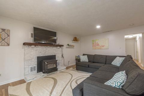 1339 E Allendale Ct, Bloomington, IN 47401 photo 13