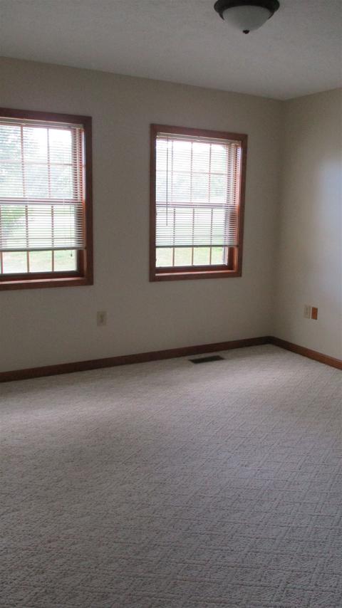 2 Blackberry Lane Dr, Delphi, IN 46923 photo 8