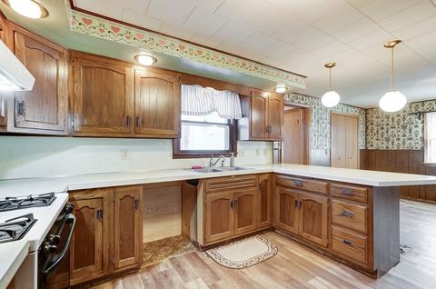 706 E Keyser St, Garrett, IN 46738 photo 11