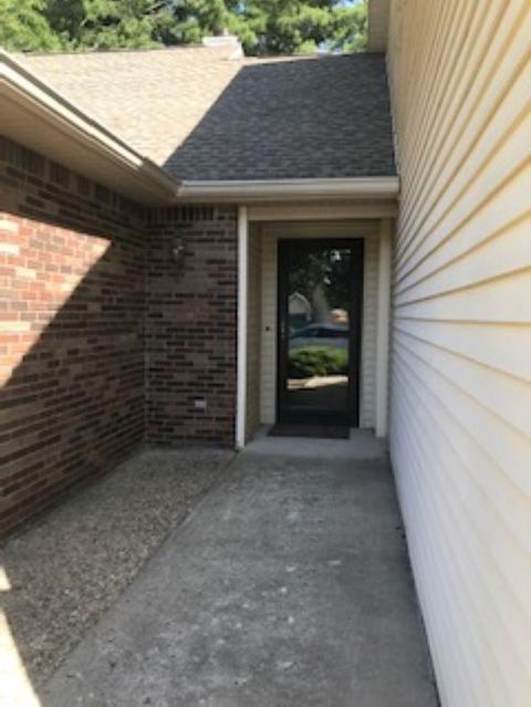 4797 W Briar Gate Ct, Bloomington, IN 47404 photo 3