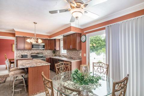 12282 Cavalry Ct, Granger, IN 46530 photo 8
