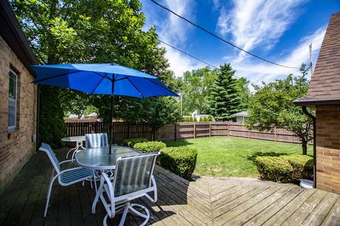 258 E John St, Nappanee, IN 46550 photo 28