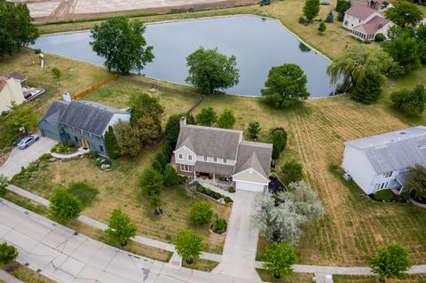 1411 Timberlake Trl, Fort Wayne, IN 46804 photo 2