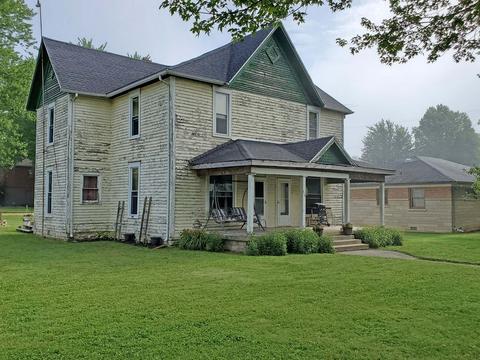 910 E 900 N, Mays, IN 46155 photo 2