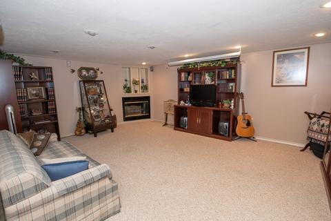11060 Anderson Rd, Granger, IN 46530 photo 24