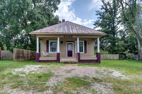 51 E High St, Chrisney, IN 47611 photo 1