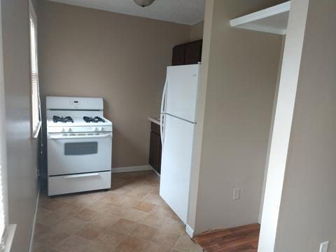 357 W Walnut St, Nappanee, IN 46550 photo 8