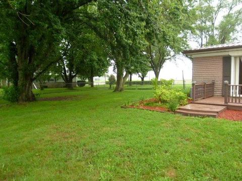 10500 S 100 E, Fairmount, IN 46928 photo 5
