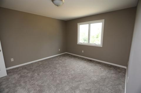 2050 Freestone Pl, Huntertown, IN 46748 photo 17