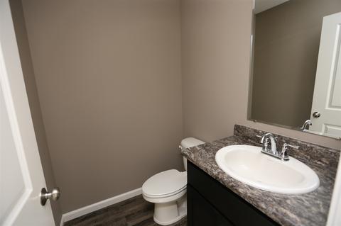 2050 Freestone Pl, Huntertown, IN 46748 photo 8