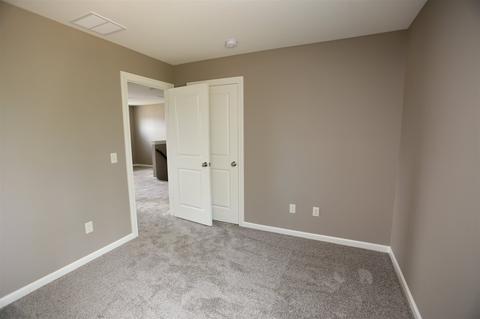 2050 Freestone Pl, Huntertown, IN 46748 photo 11