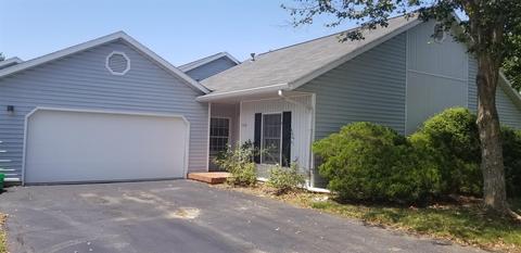 709 E Pepperridge Dr, Bloomington, IN 47401 photo 1