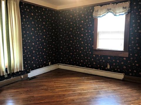 4 E Maple St, Washington, IN 47501 photo 10