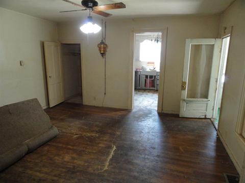 116 E 6th St, Auburn, IN 46706 photo 5