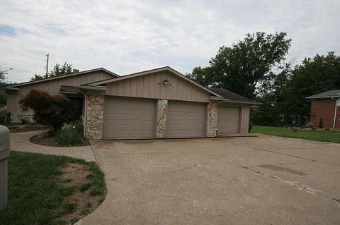 1305 Robert St, Jasper, IN 47546 photo 4