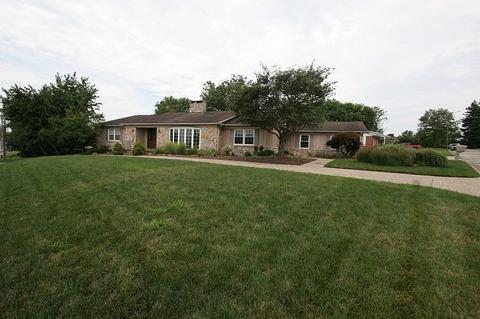 1305 Robert St, Jasper, IN 47546 photo 2