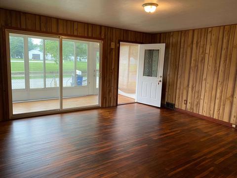 923 E 28th St, Marion, IN 46953 photo 3