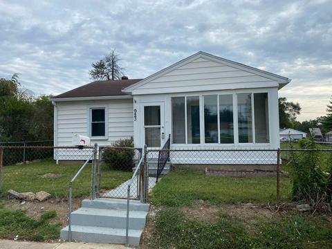 923 E 28th St, Marion, IN 46953 photo 1