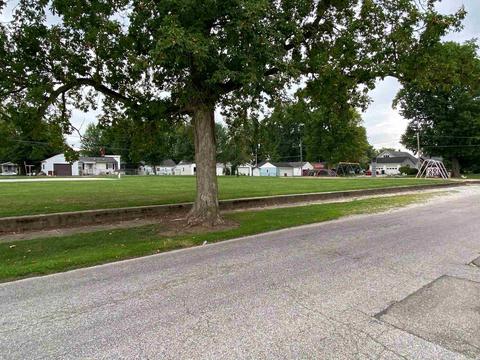 923 E 28th St, Marion, IN 46953 photo 16