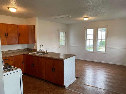 923 E 28th St, Marion, IN 46953 photo 6