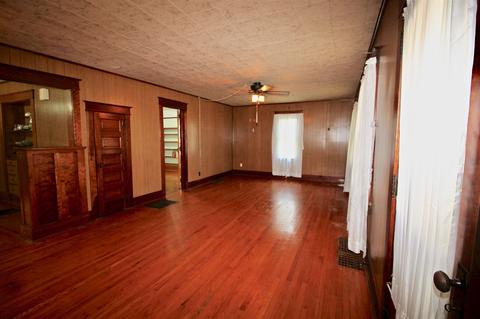 206 W Front St, Delphi, IN 46923 photo 5